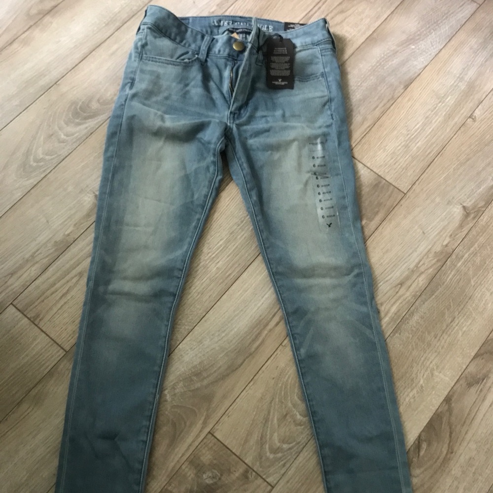 New American eagle jeans